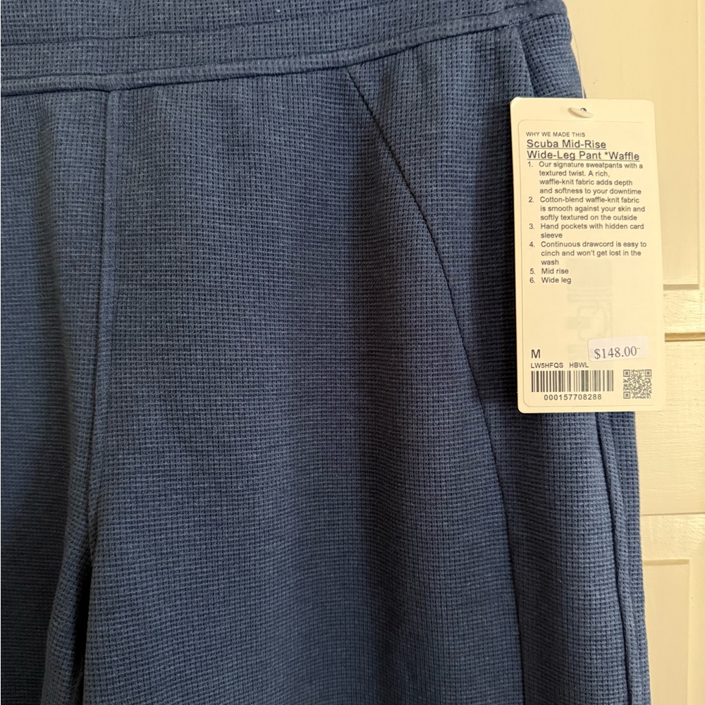 Lululemon Scuba Mid Rise Wide Leg pant *Waffle Blue - Picture 3 of 6